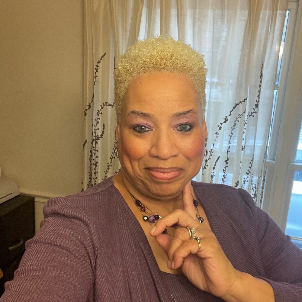 Meet your Posher, Donna
